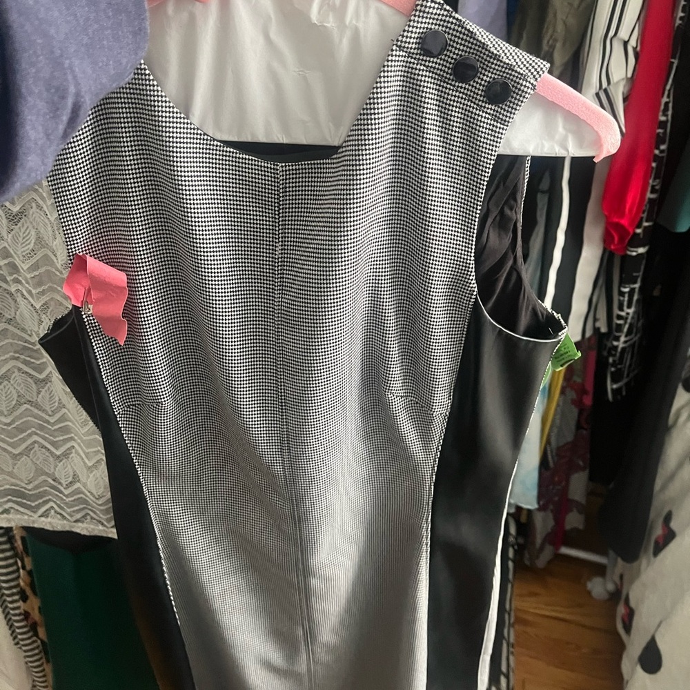 WHBM DRESS - Picture 3 of 3